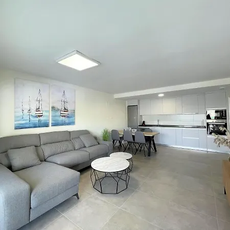 Belvilla By Oyo Moja¡car Apartment